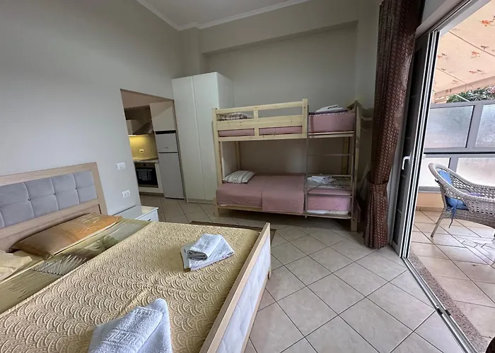 Galaxy 公寓 Sarandë